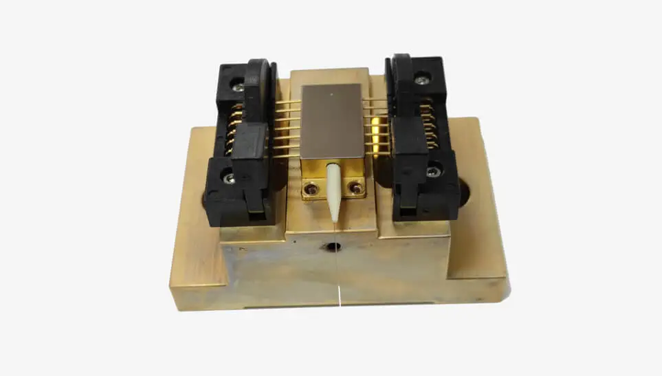 Supporto per diodo laser con pacchetto butterfly a 14 pin
